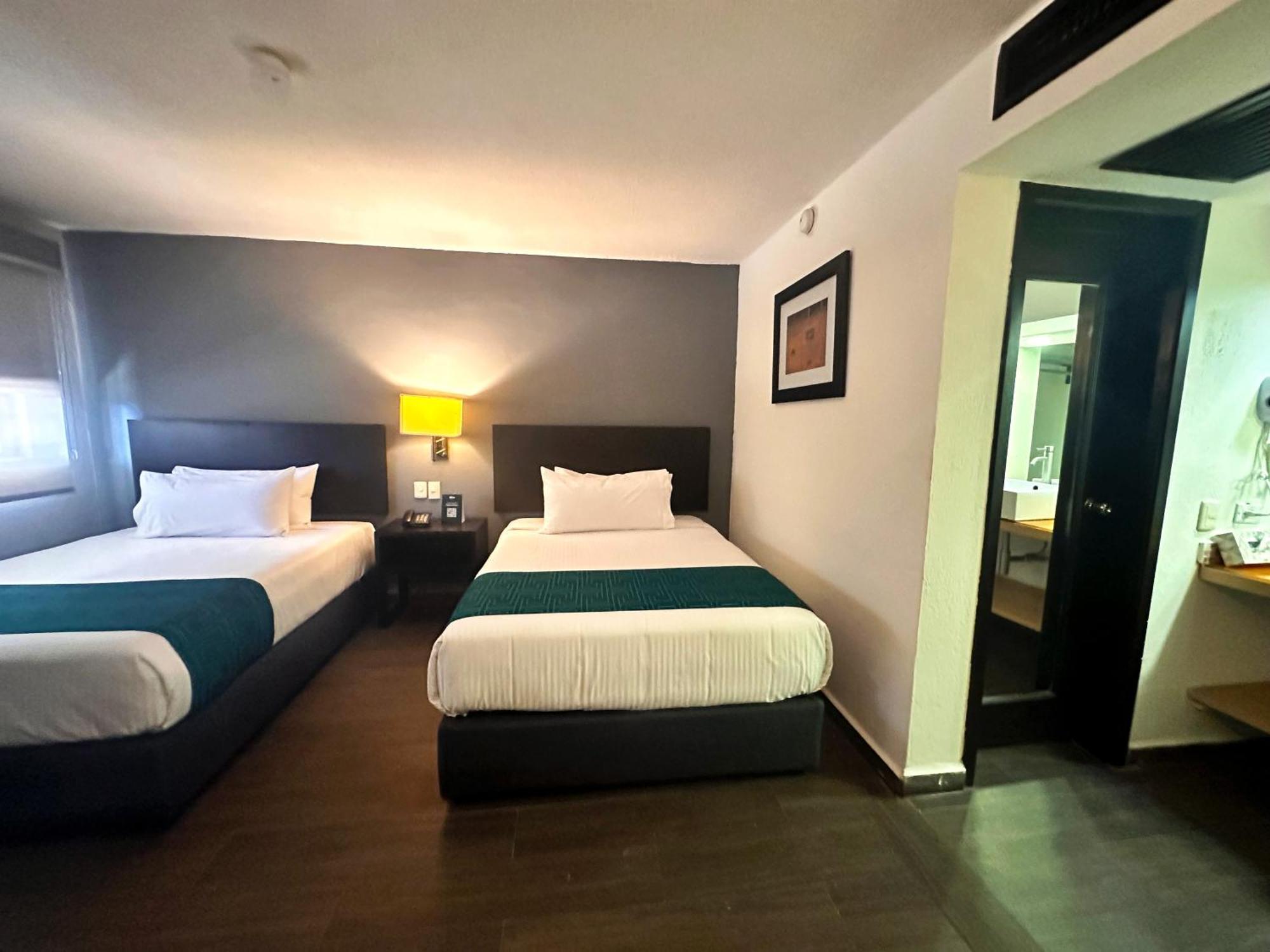 Inhouse Obregon Hotel Ciudad Obregon Exterior photo